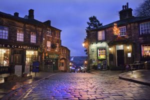 haworth main st christmas day 1 sm.jpg